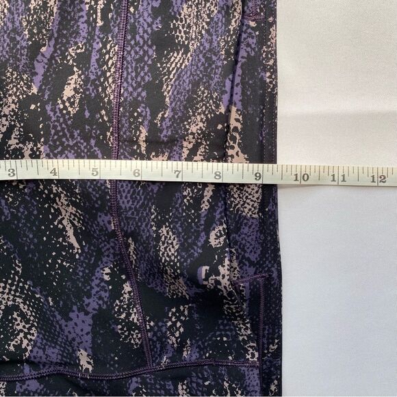 Lululemon Rip Wave Purple Thunder Black Speed Up Tight Full-On Luxtreme Size 8 - Picture 15 of 16
